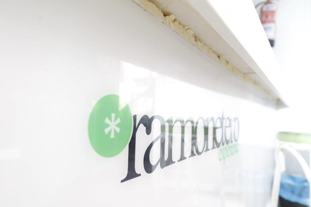 Pension Ramonetero Águilas Esterno foto